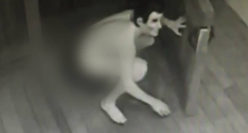 Naked Alabama man wearing Ronald Reagan mask seen peeping in